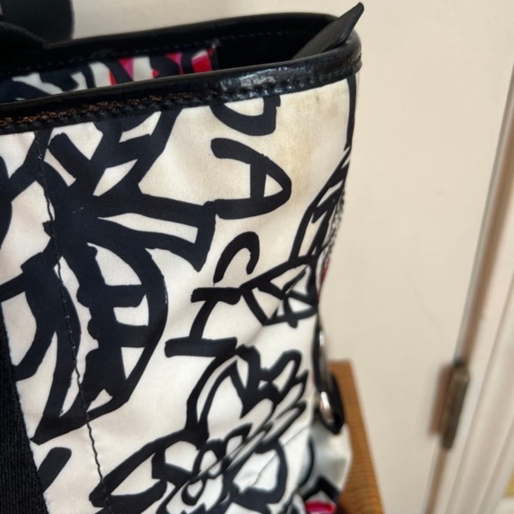 Coach Y2K Poppy Daisy Floral Graffiti Print Black Pink White Tote Bag Vintage - Picture 11 of 12